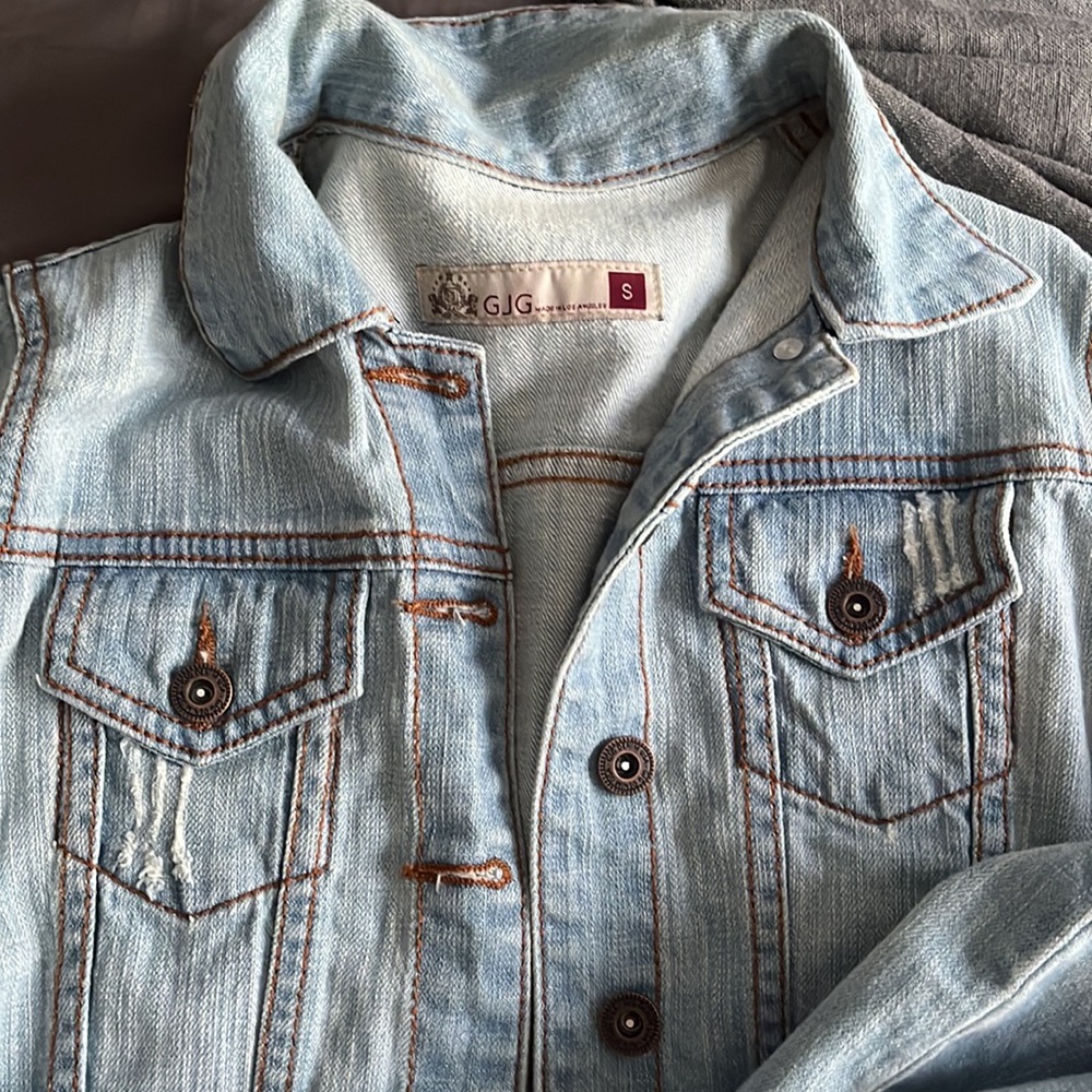 Jean jacket - Picture 2 of 3